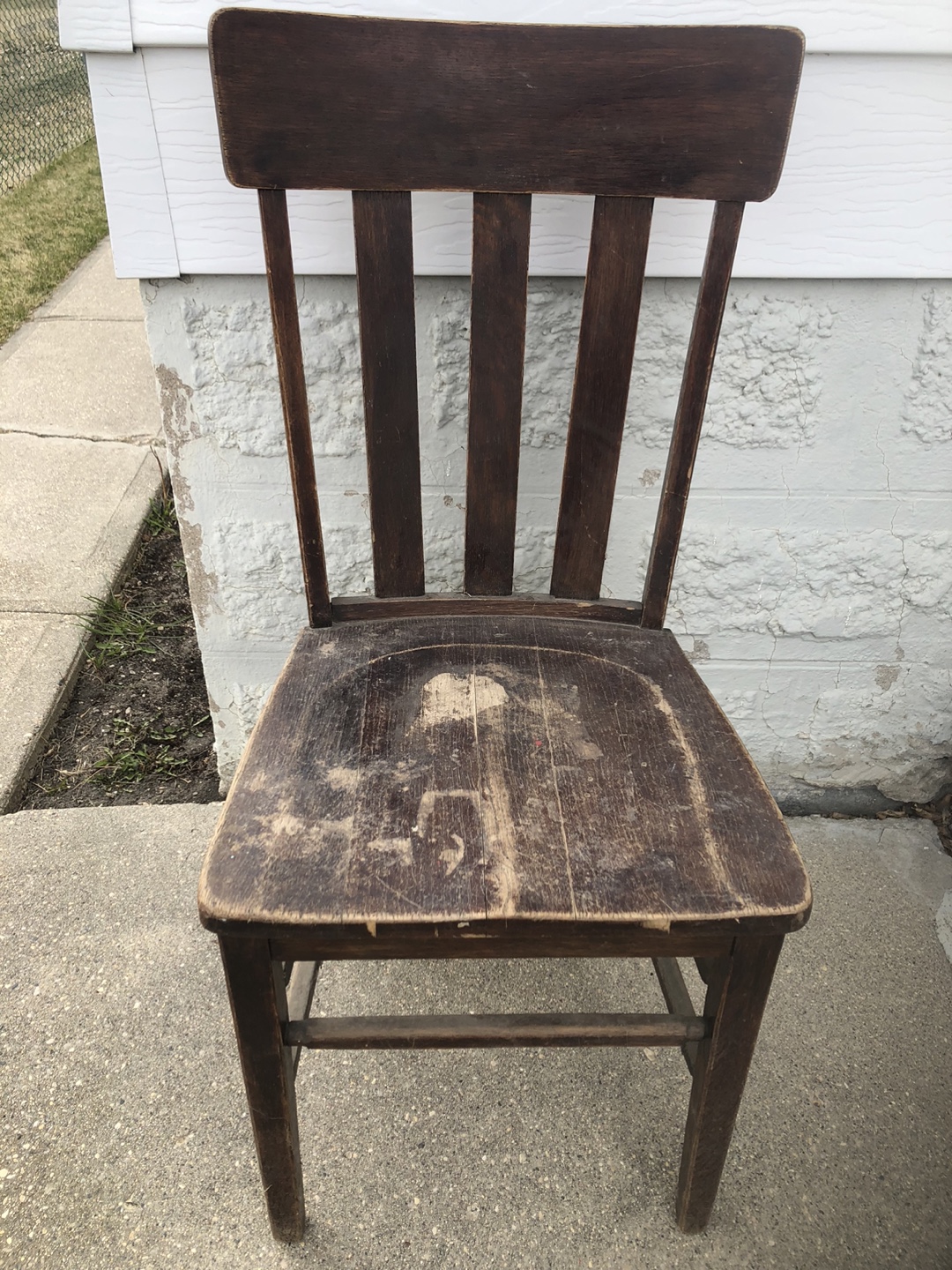 Antique Chair to refinish/paint NO ONE WANTS IT FOR JUST $5??? - photo 2