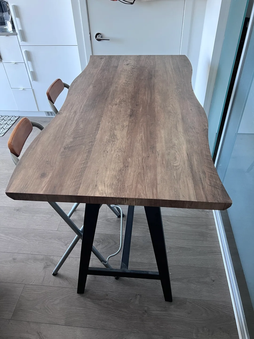 Structube Jerry Bar Table image indicator(2)