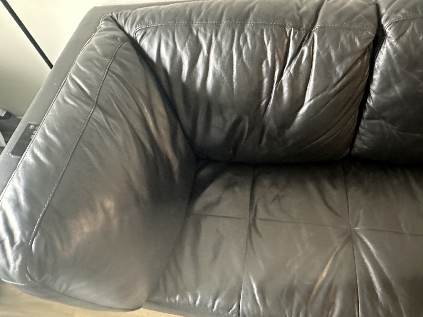 Leather Sofa - Moving Sale - photo 2