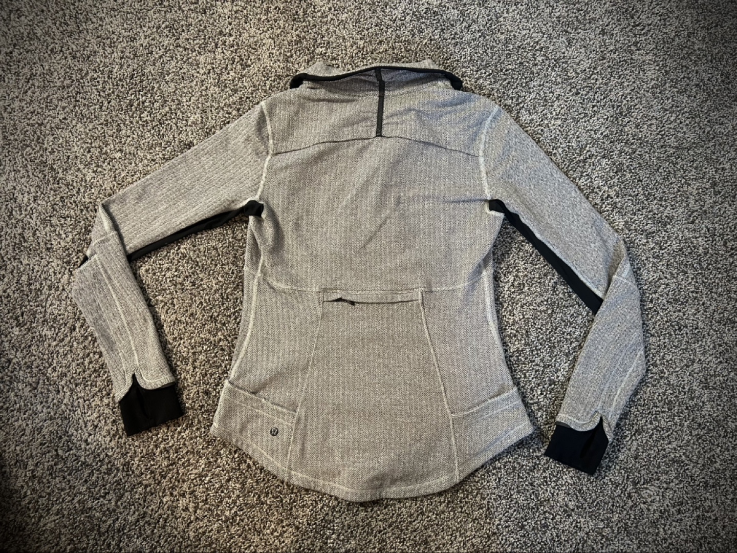Lululemon Base Runner Half-Zip Sweater Size 8 - photo 3