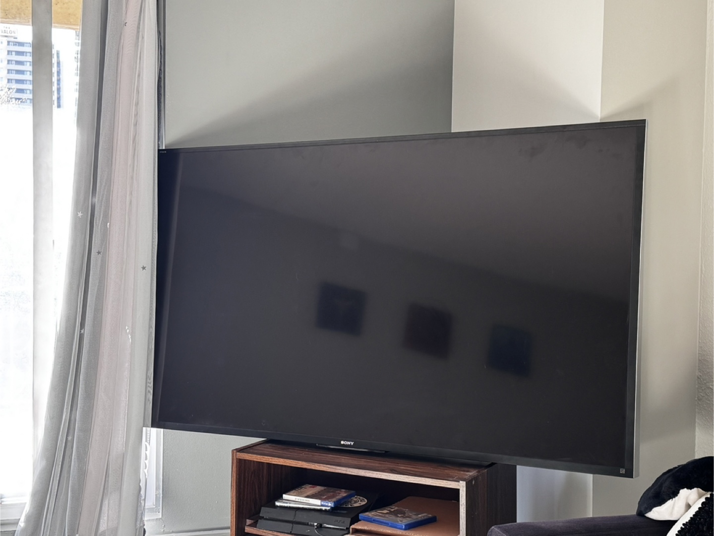 Sony Bravia Smart TV - 70 Inches - photo 3
