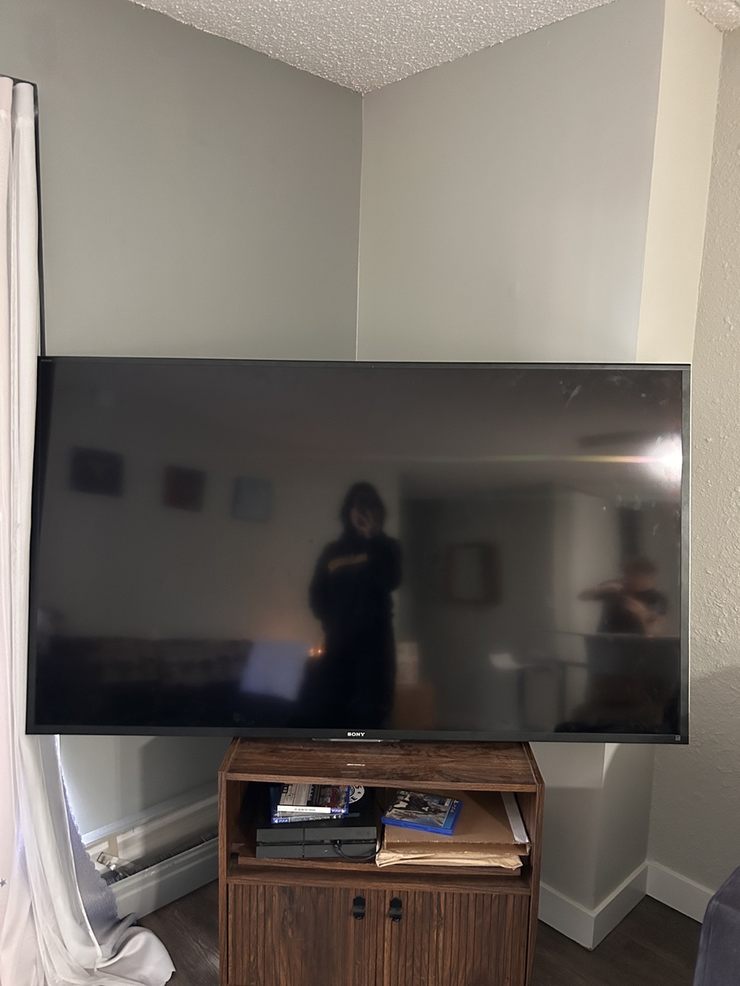 Sony Bravia Smart TV - 70 Inches
