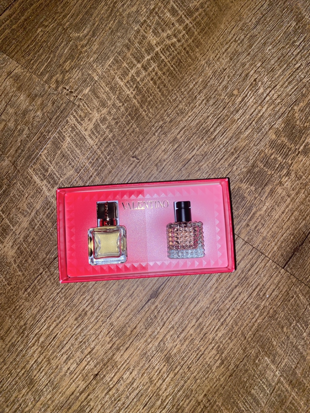 Valentino Perfume Gift Set - Vogue Viva & Born in Roma - photo 2