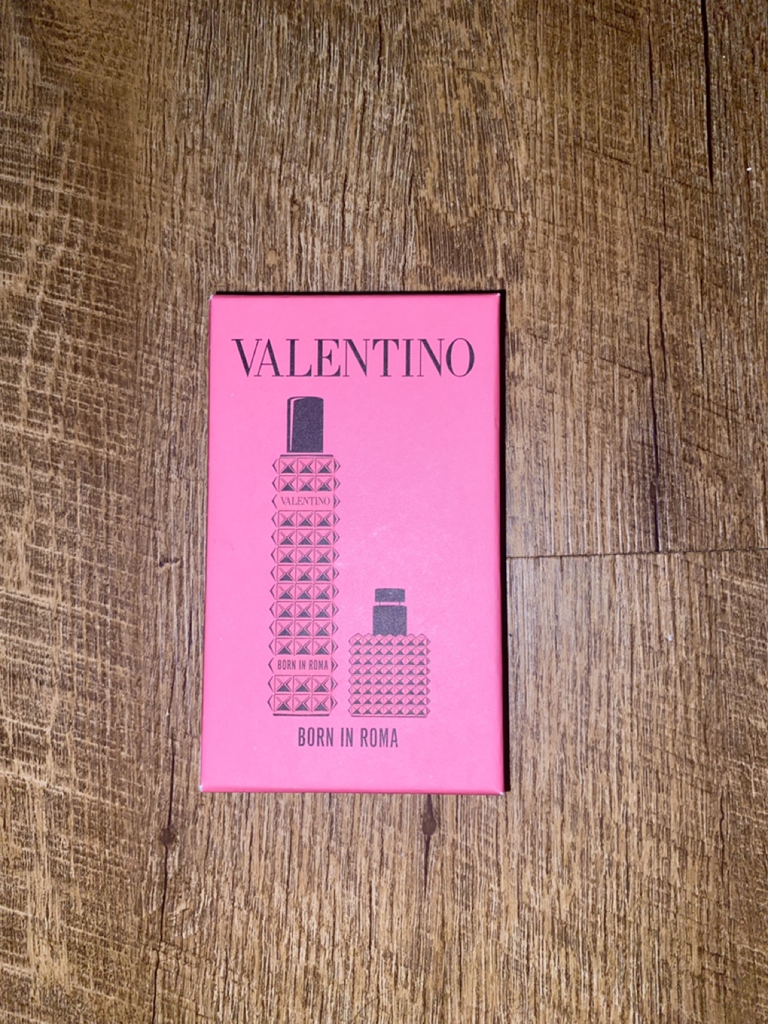 Valentino Born in Roma perfume gift set