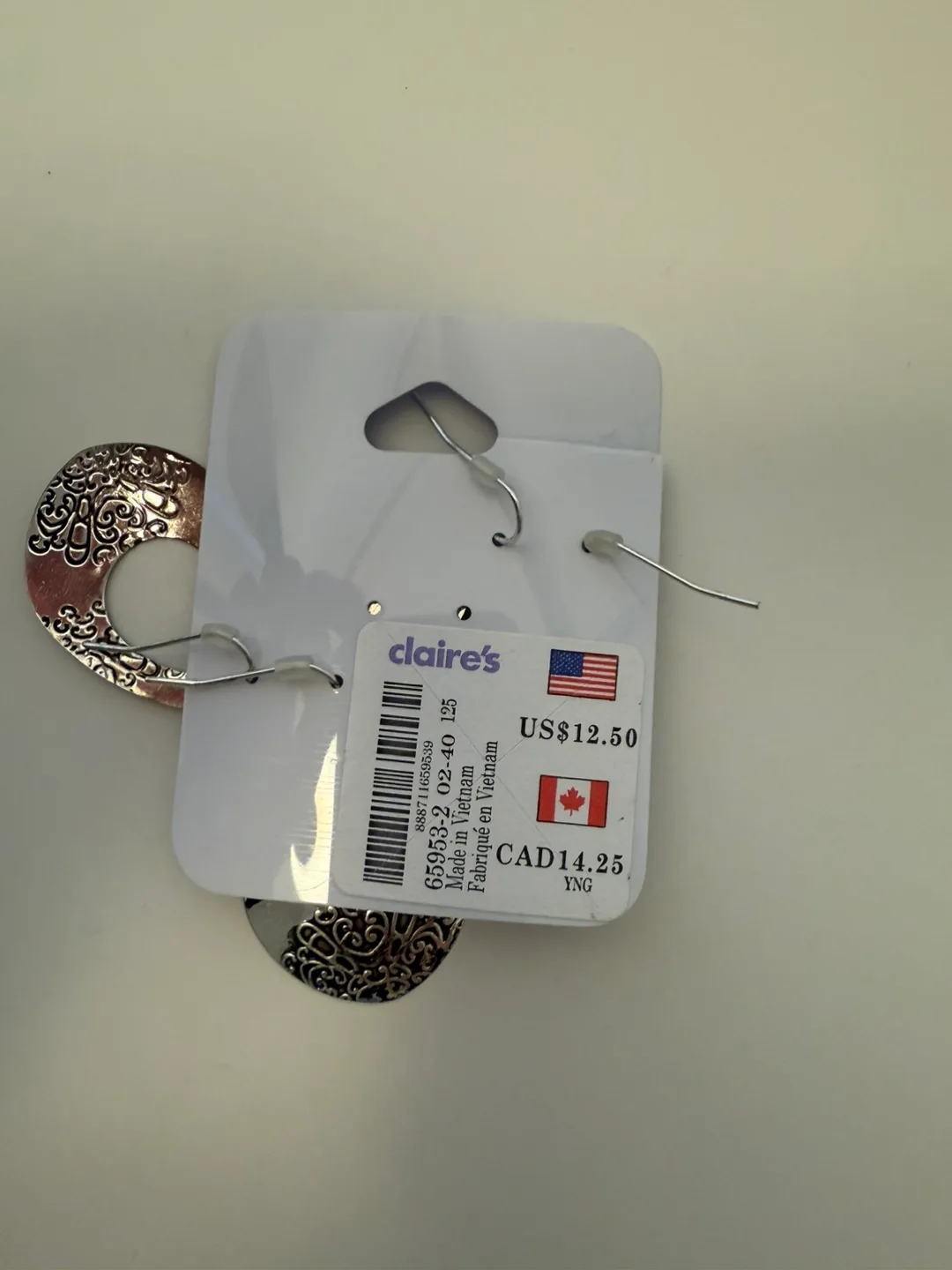 Claire's Earrings image indicator(2)