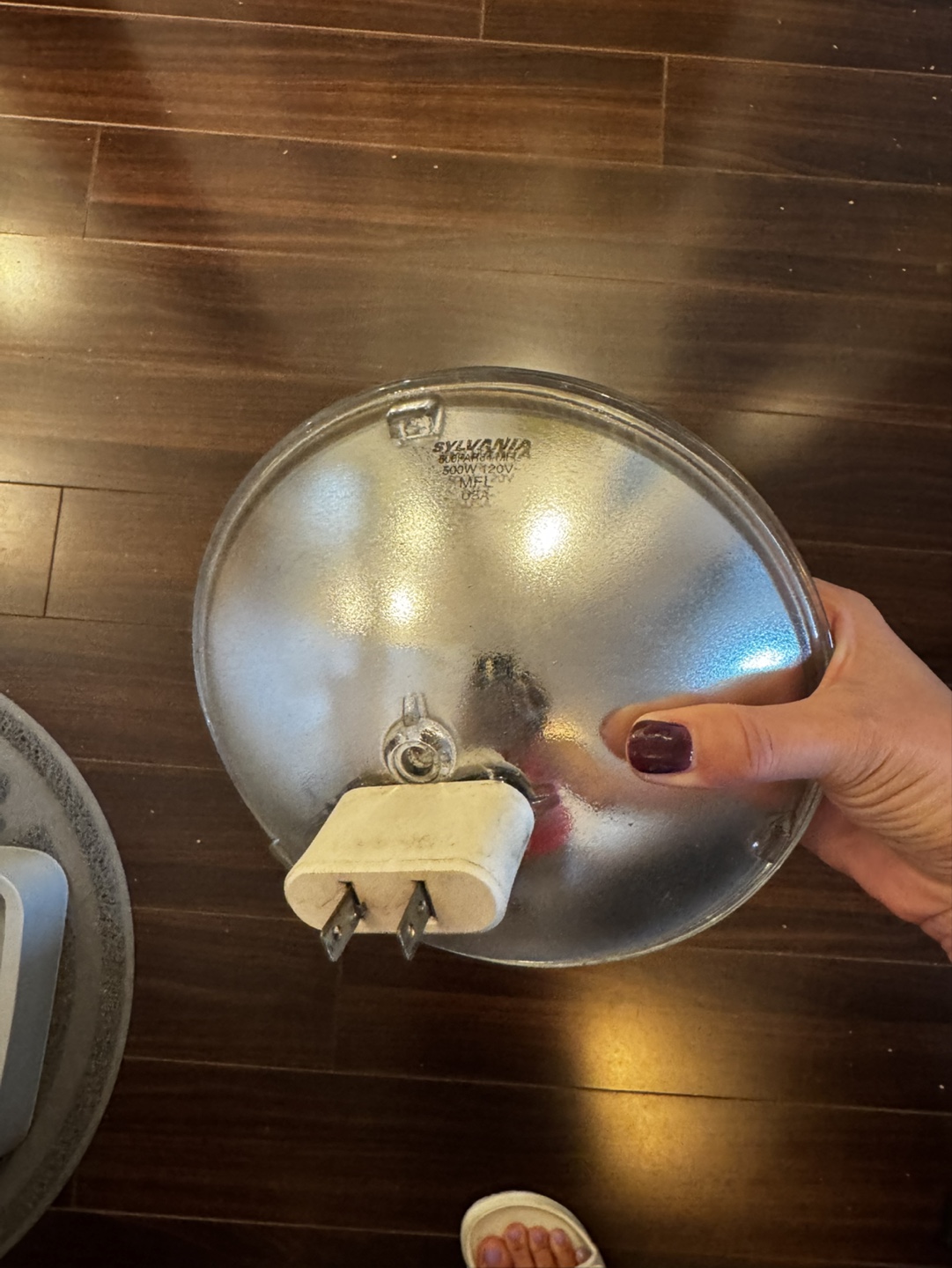 Sylvania 500W PAR38 Halogen Bulbs - photo 2