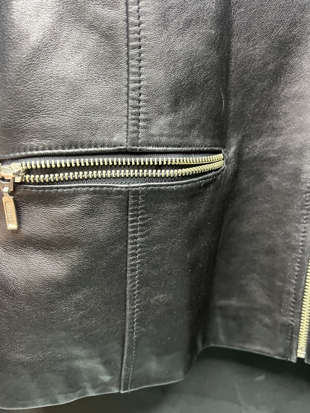MOSSIMO Women's Black Leather Jacket - Size 14 - photo 2
