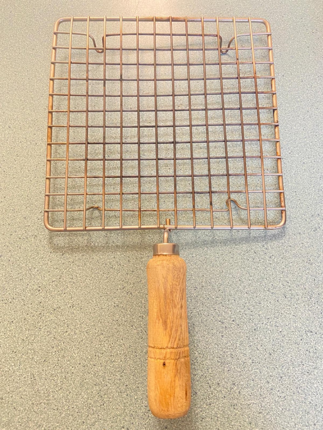 Square Wire Cooling Rack with Wooden Handle