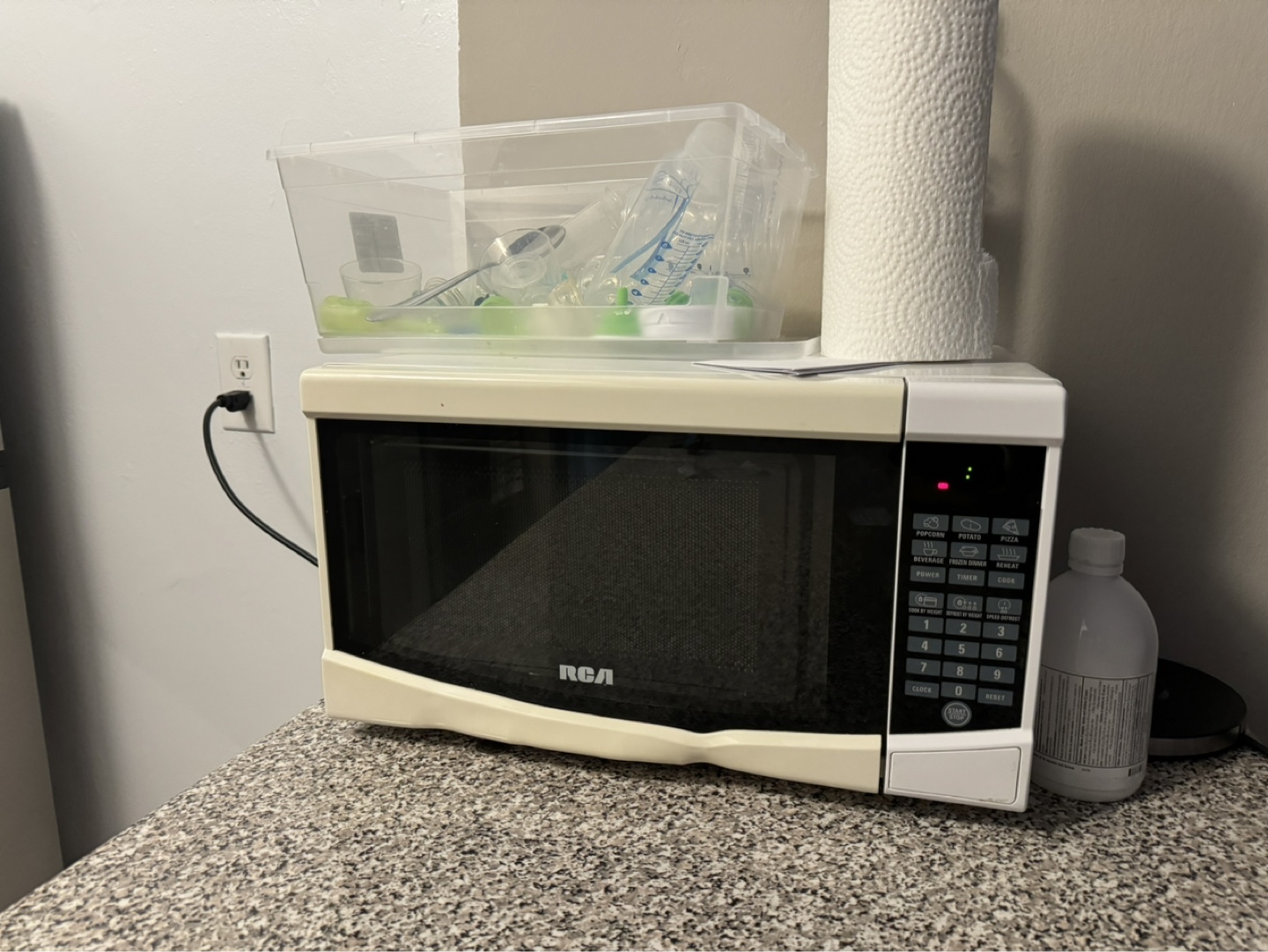 RCA Microwave - Cream - photo 2
