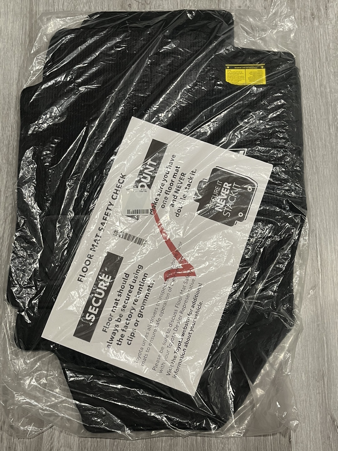 Genuine Toyota Rav4 Mats 2019- - photo 2