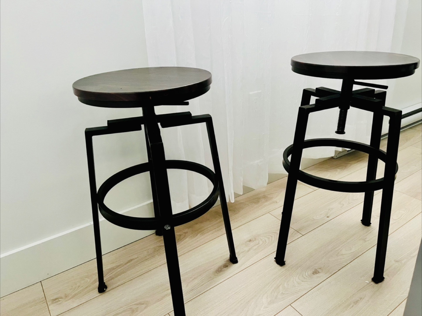 Pair of Adjustable Bar Stools - photo 2
