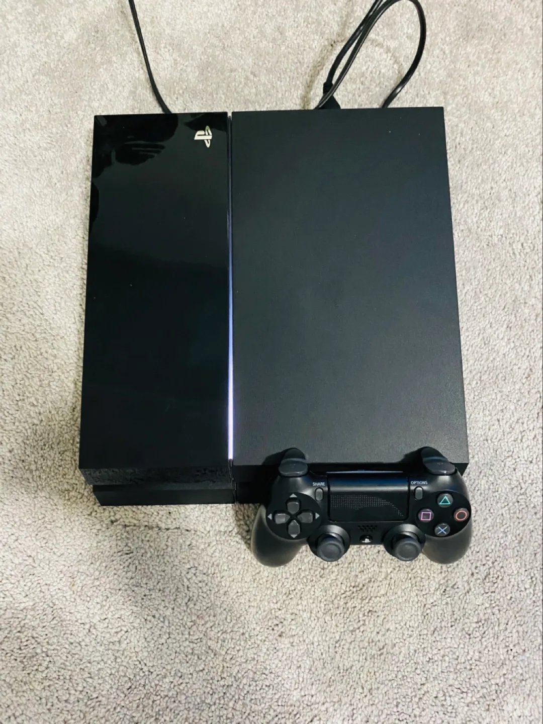 PS4 Slim Console with Controller and Cables image indicator(4)