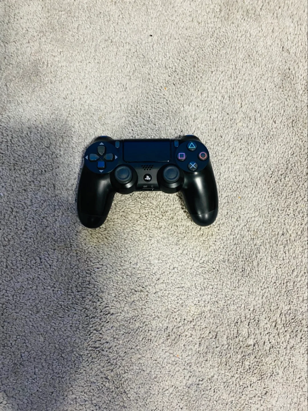 PS4 Slim Console with Controller and Cables image indicator(3)