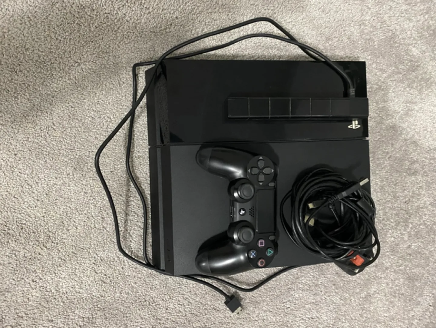 PS4 Slim Console with Controller and Cables image indicator(2)