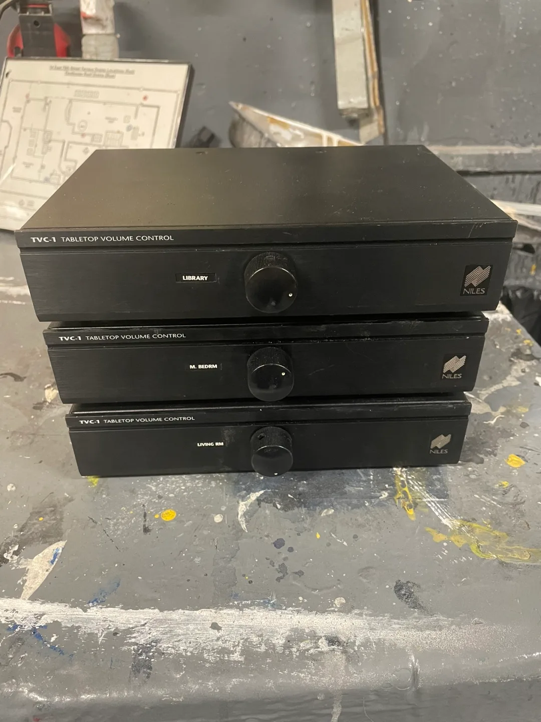 Niles TVC - 1 Audio Stereo volume control image indicator(2)