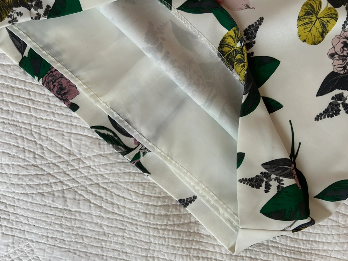 Gorgeous Floral Beaded Dress (8) image indicator(4)