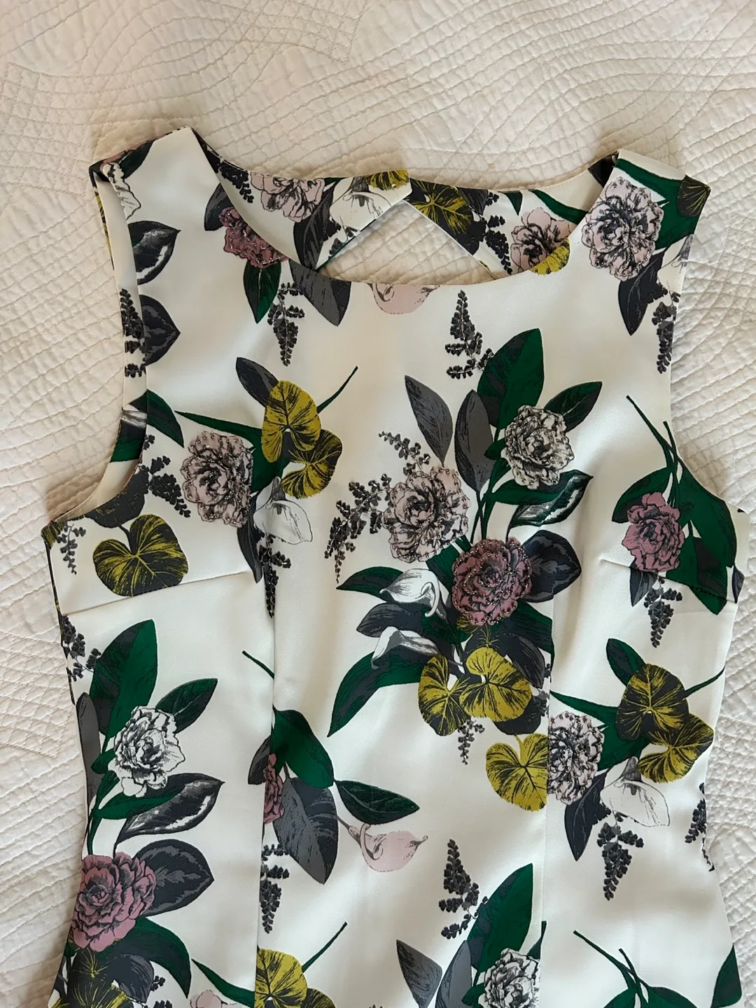 Gorgeous Floral Beaded Dress (8) image indicator(3)