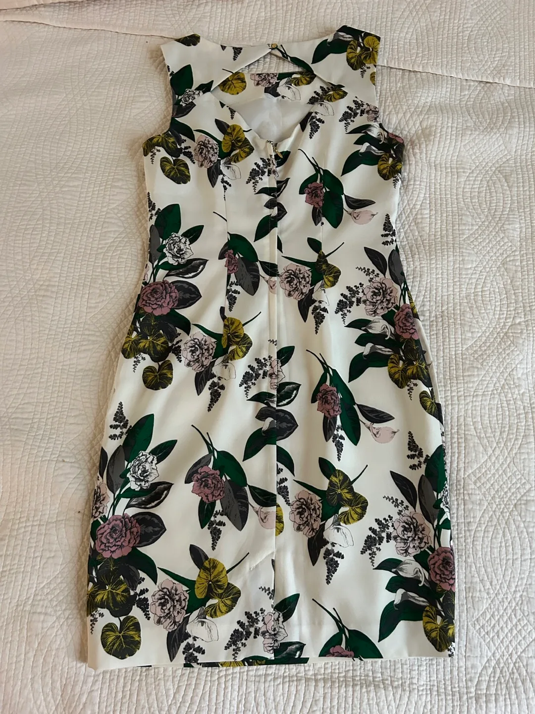 Gorgeous Floral Beaded Dress (8) image indicator(7)