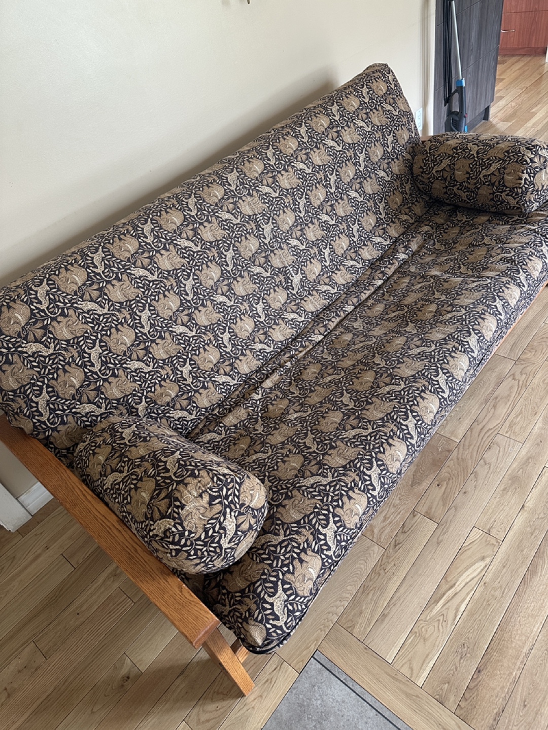 Full / Double Size Wood Futon Sofa Bed  (CAN DELIVER) - photo 2