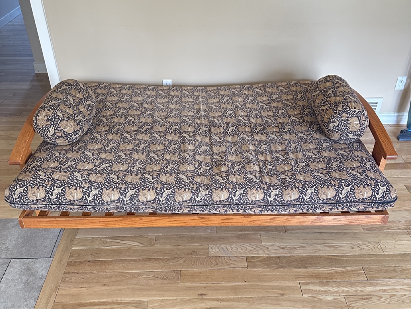 Full / Double Size Wood Futon Sofa Bed  (CAN DELIVER) - photo 3