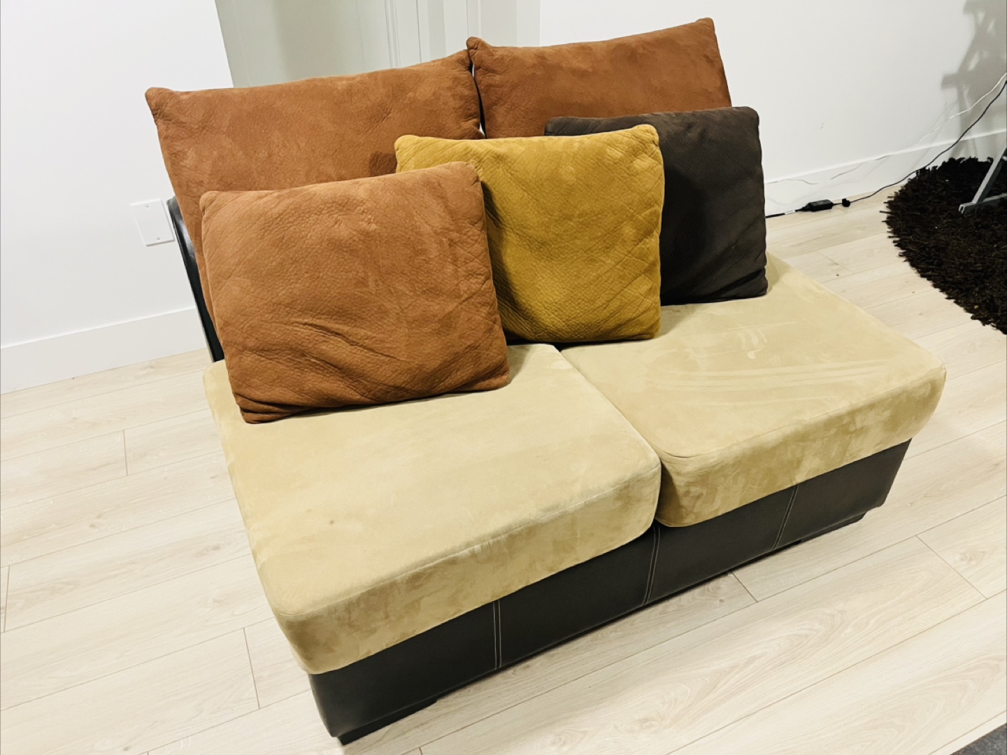 L-Shaped Sectional Sofa with Chaise Lounge - photo 4