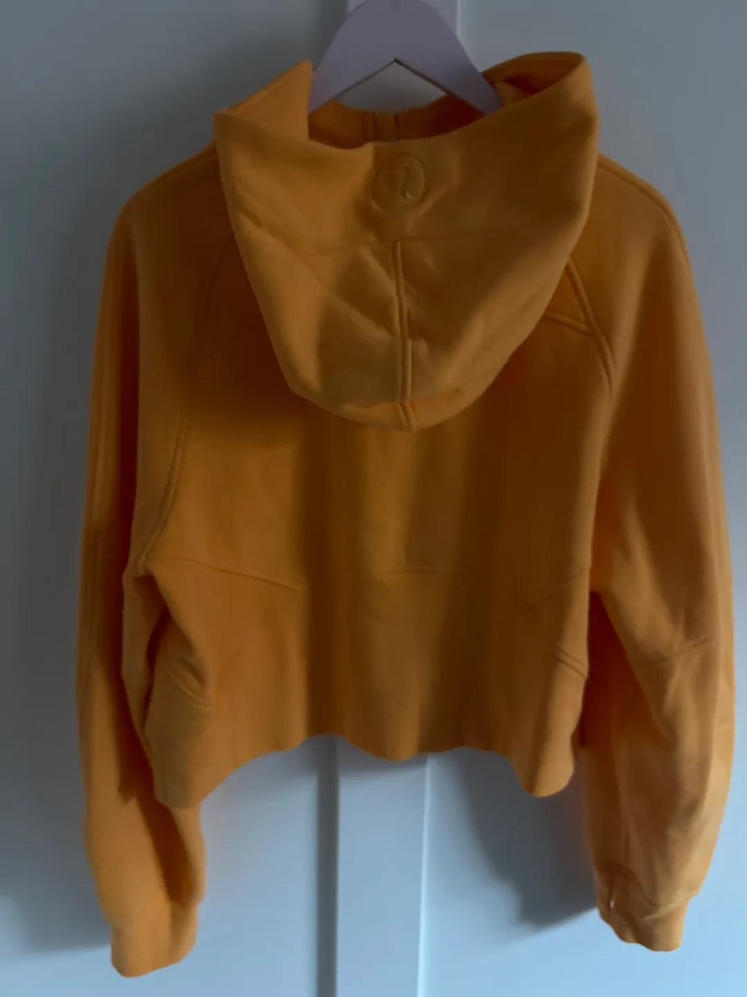 Lululemon Mango Cropped Hoodie Size M/L image indicator(2)