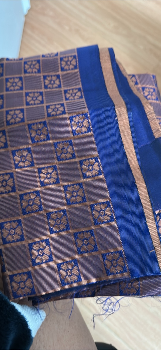 Beautiful Purple and Blue jacquard Silk Saree ready to wear - photo 2