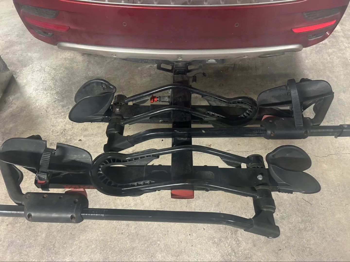 Yakima HoldUp 2 Bike Rack for 1-1/4” image indicator(2)