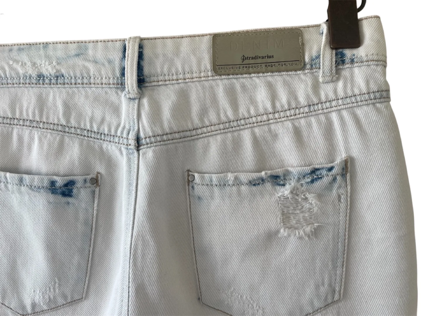 Stradivarius Distressed Denim Shorts image indicator(4)