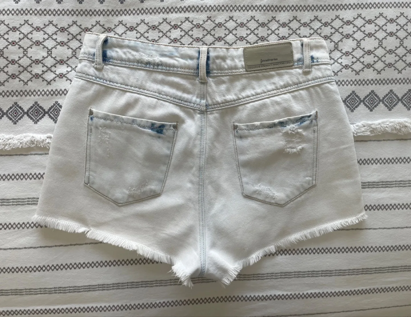 Stradivarius Distressed Denim Shorts image indicator(8)