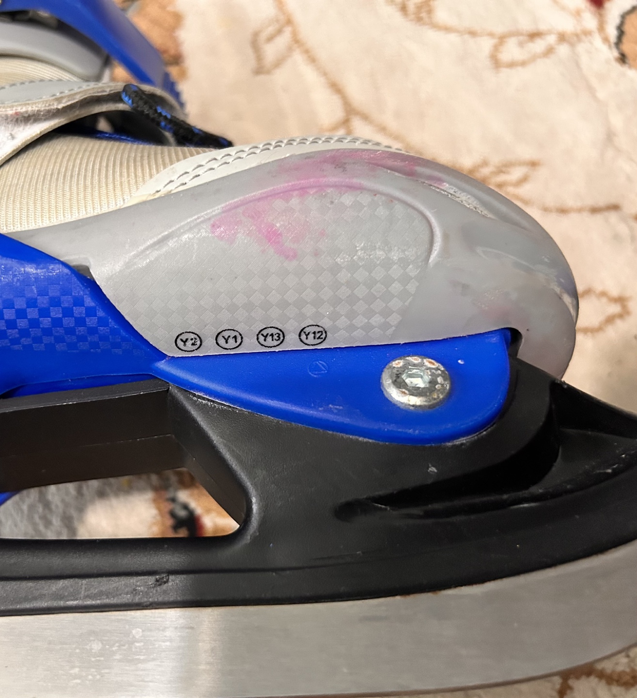 Winnwell Ice Skates - Size Youth 1 - photo 4