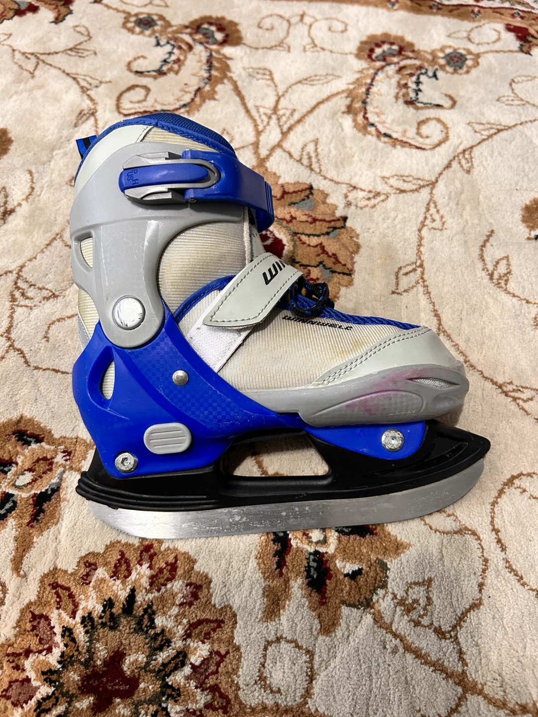 Winnwell Ice Skates - Size Youth 1 - photo 5