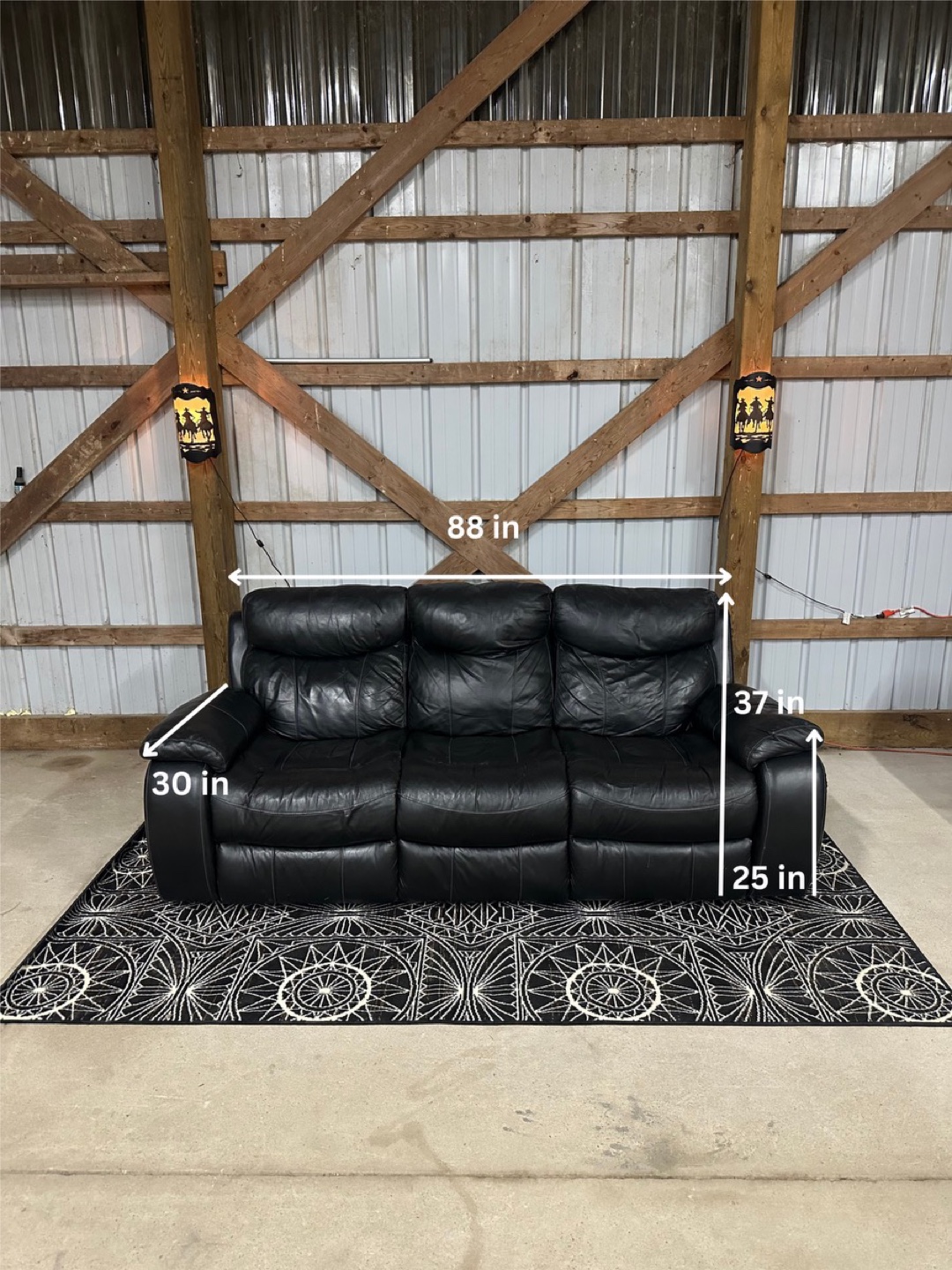 *Delivery Available* Extremely Comfortable Black Leather Sofa.