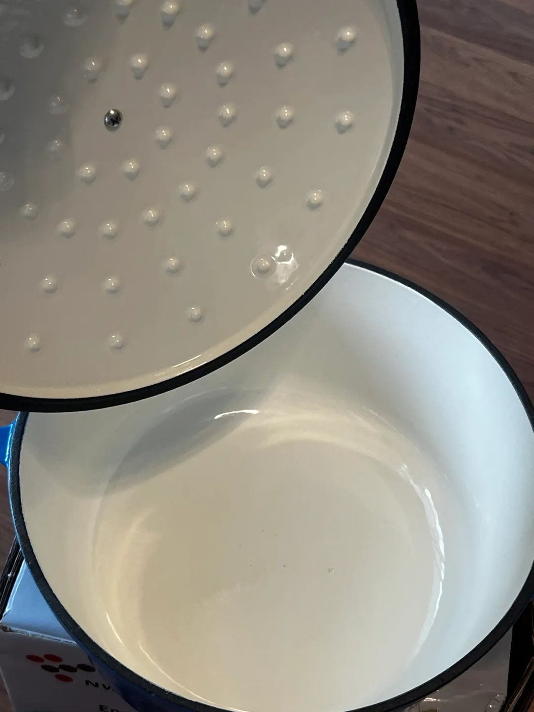 New 5.1QT Enameled Cast Iron Dutch Oven - Blue image indicator(3)