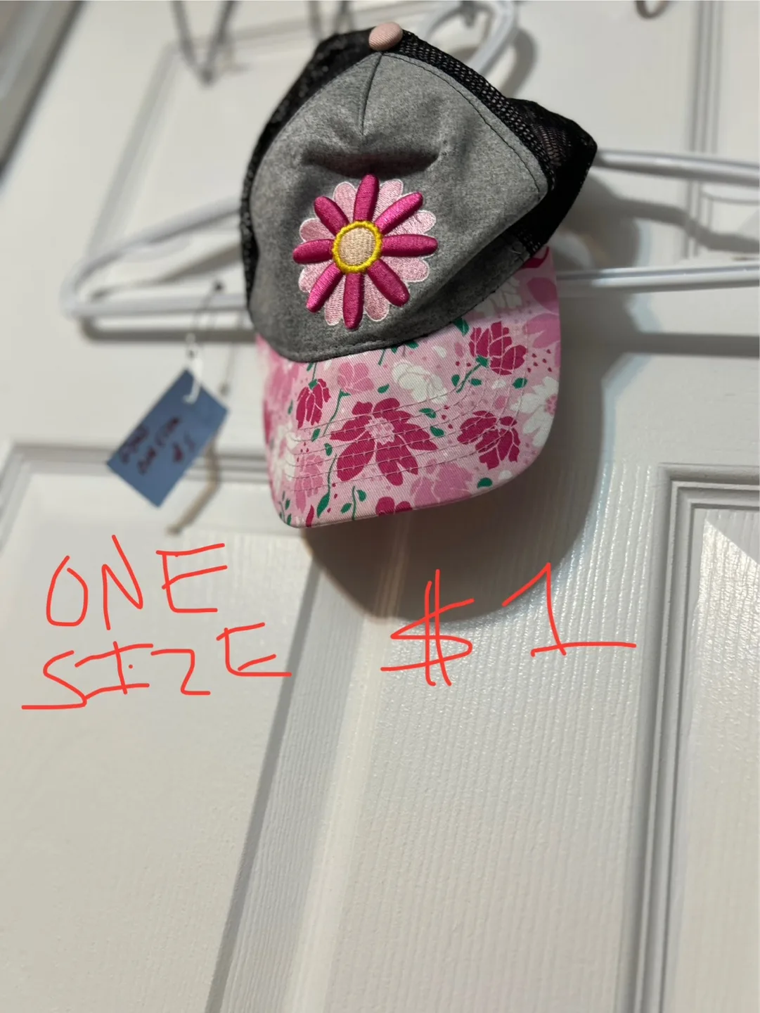 Kids hats thumbnail