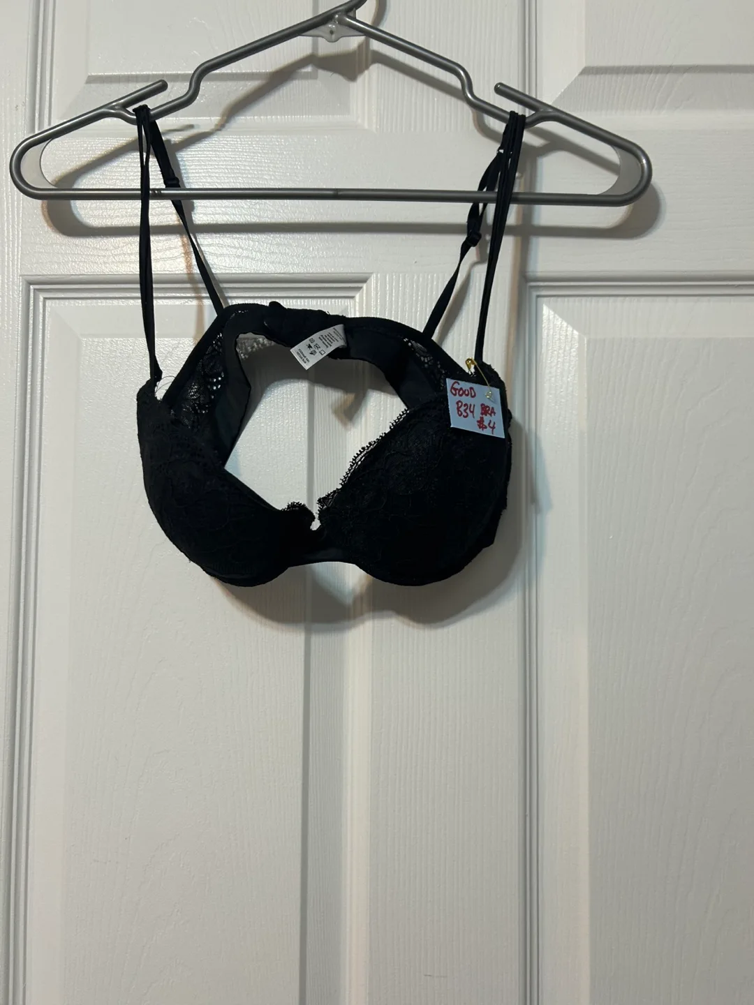 Women’s bras (various sizes) image indicator(5)