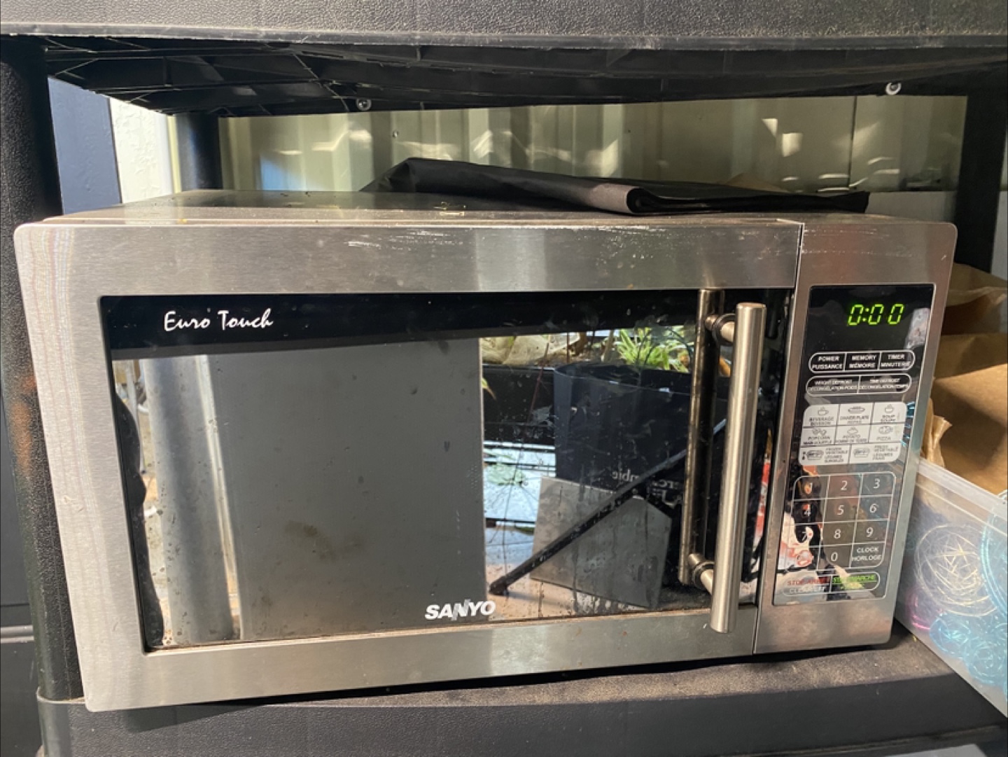 Sanyo Euro Touch Microwave - Stainless Steel