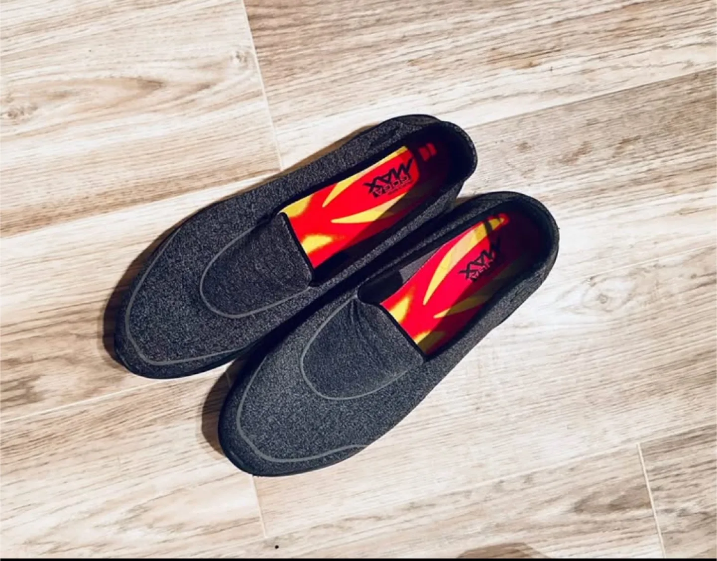Women's XAVIER slip-on shoes thumbnail