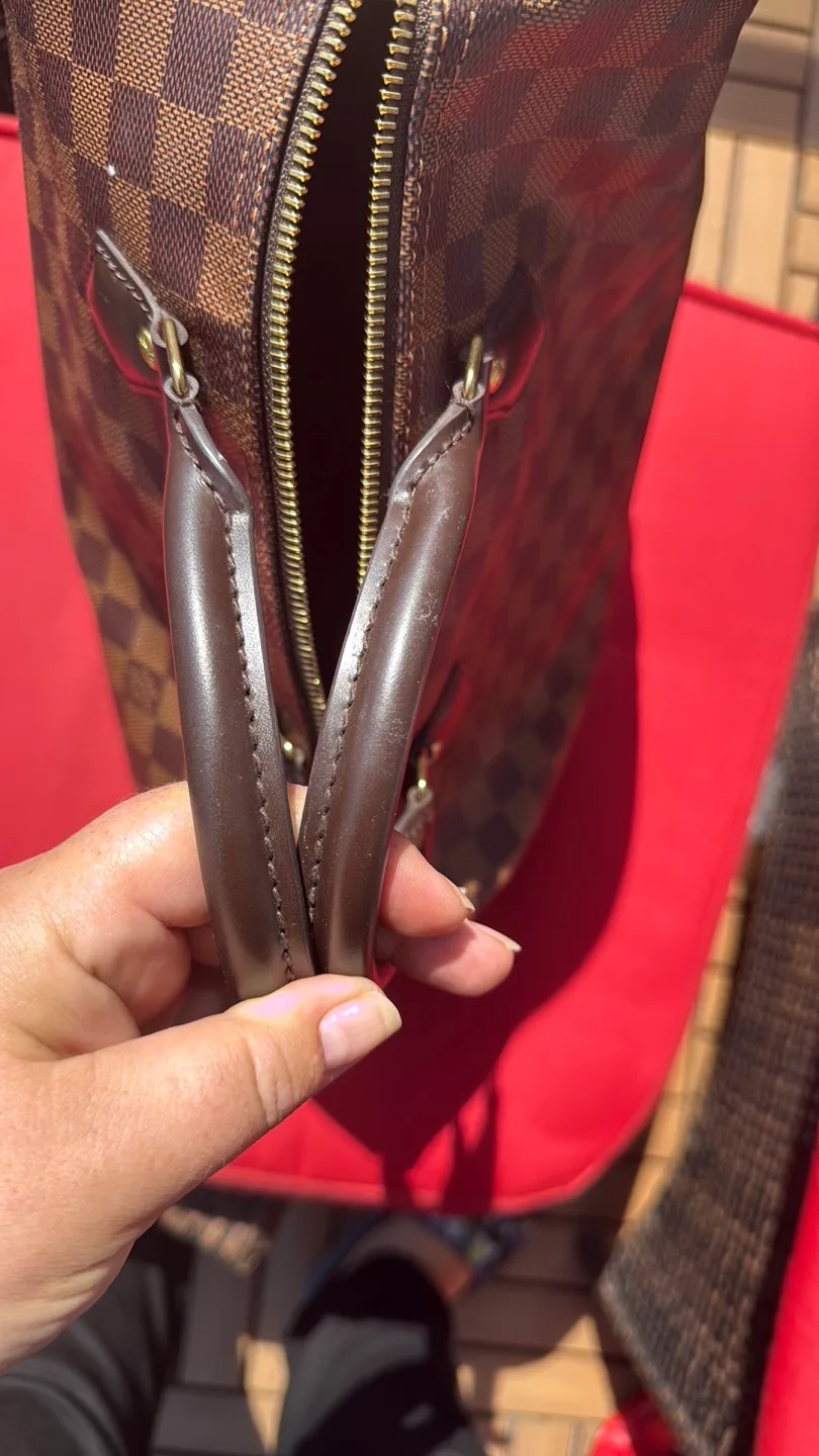 Authentic Louis Vuitton Speedy 30 Damier Ebene Handbag image indicator(5)