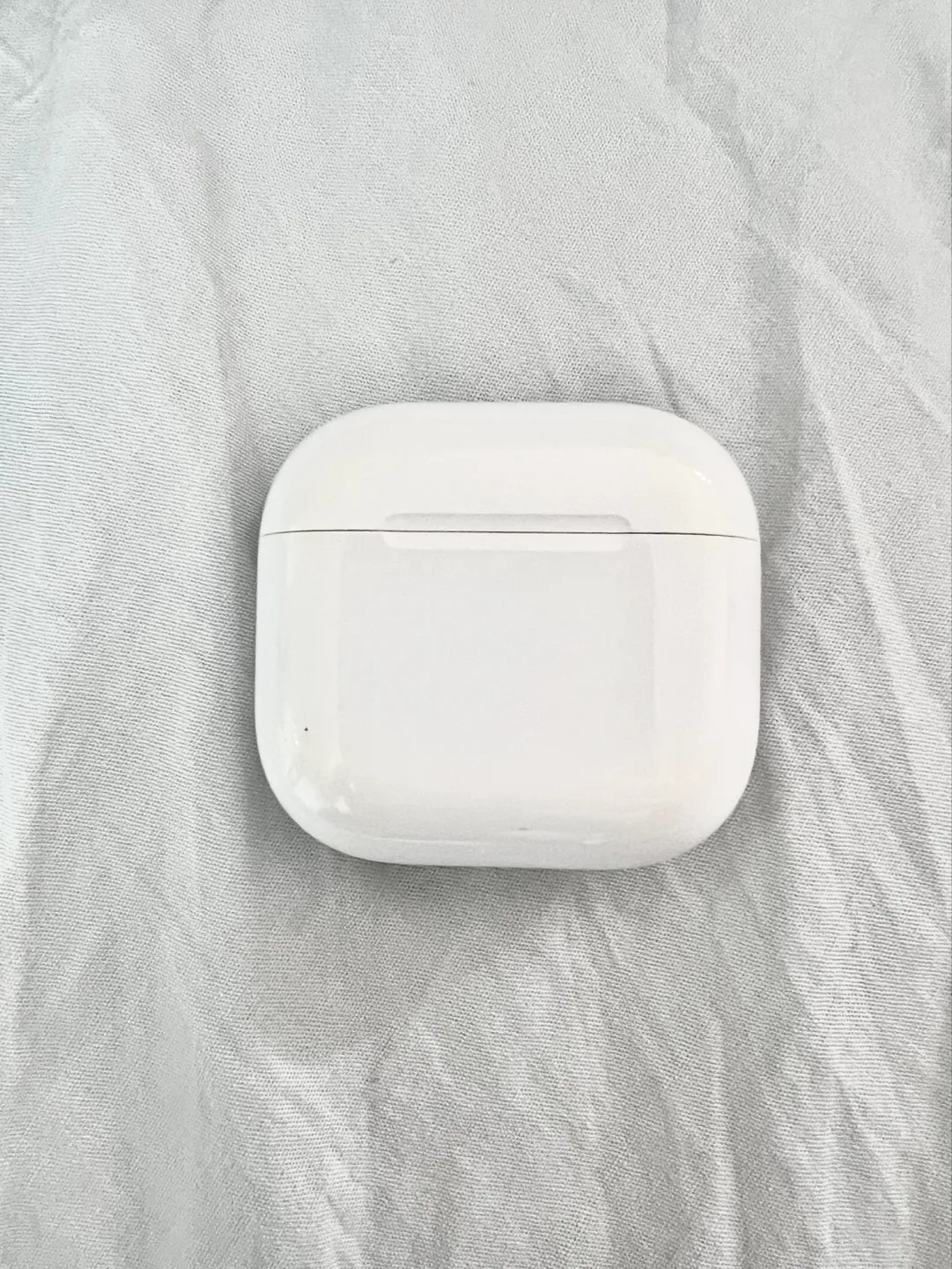 Apple AirPods Pro Charging Case image indicator(3)