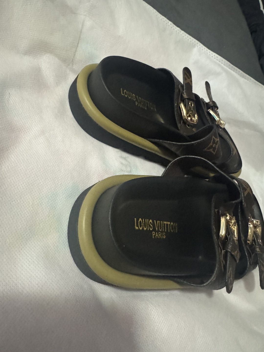 Louis Vuitton Slides - photo 2