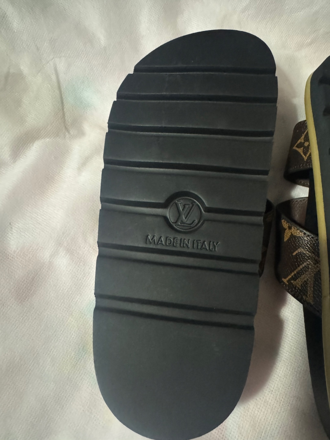 Louis Vuitton Slides - photo 5