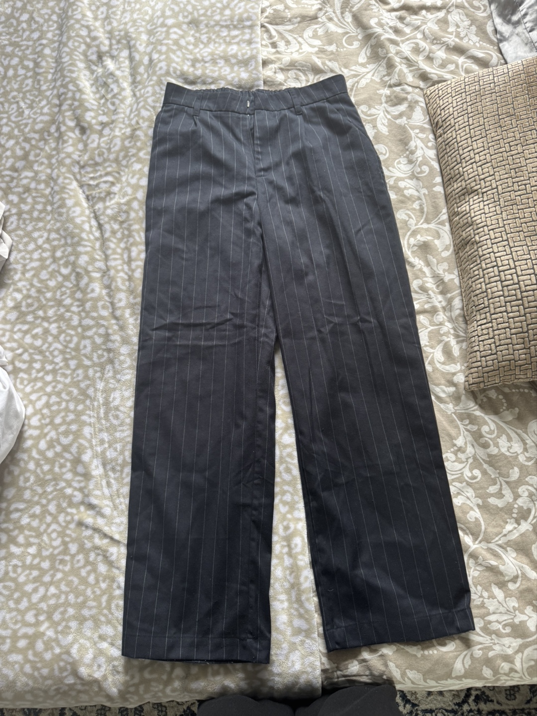 Women's clothing bundle: Dress, pants, skirt - photo 4