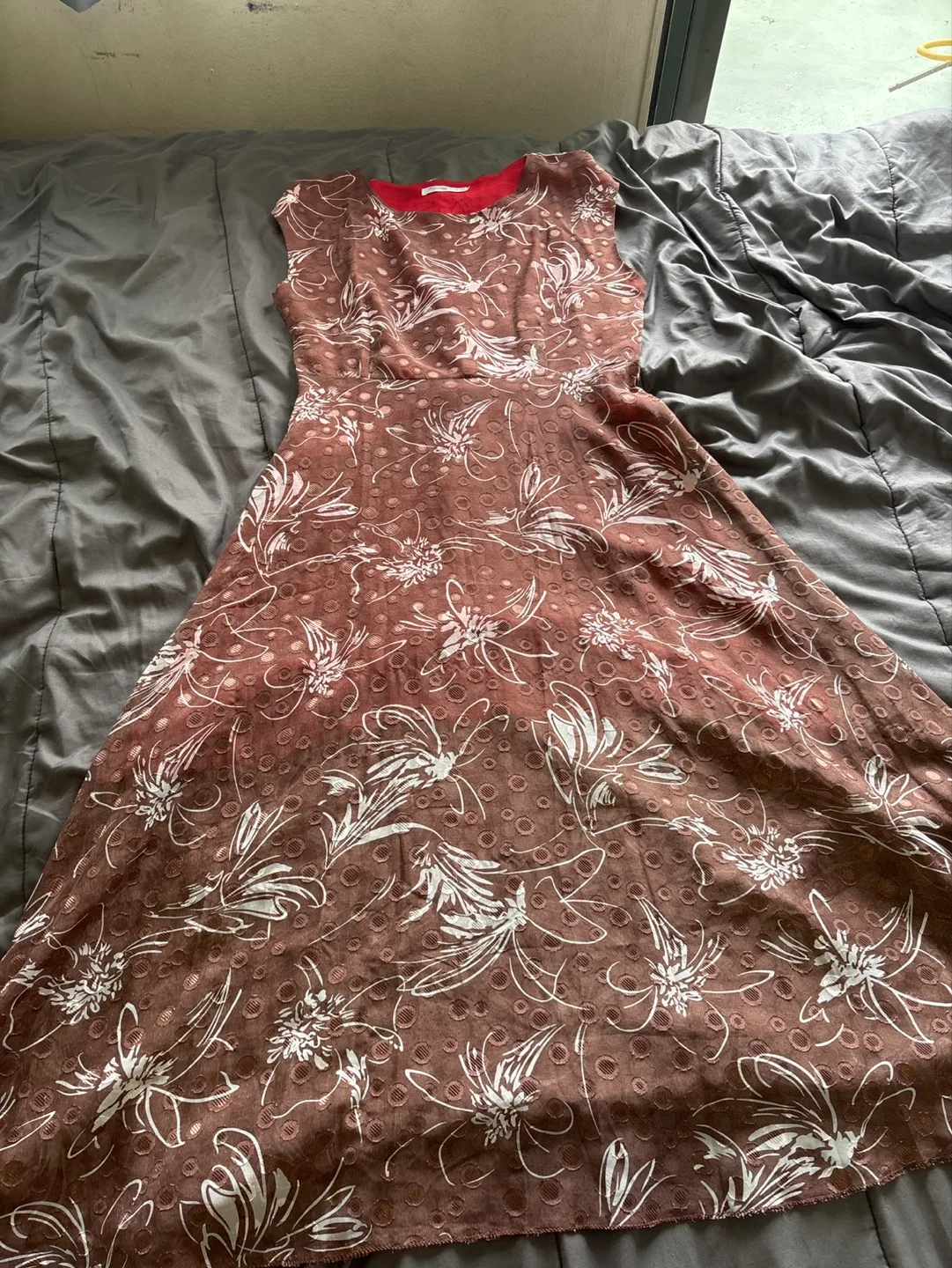 Brown Floral Sleeveless Midi Dress thumbnail