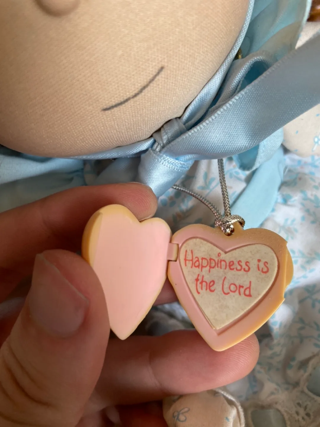 1985 Precious Moments Last Forever Applause Heidi Locket image indicator(3)