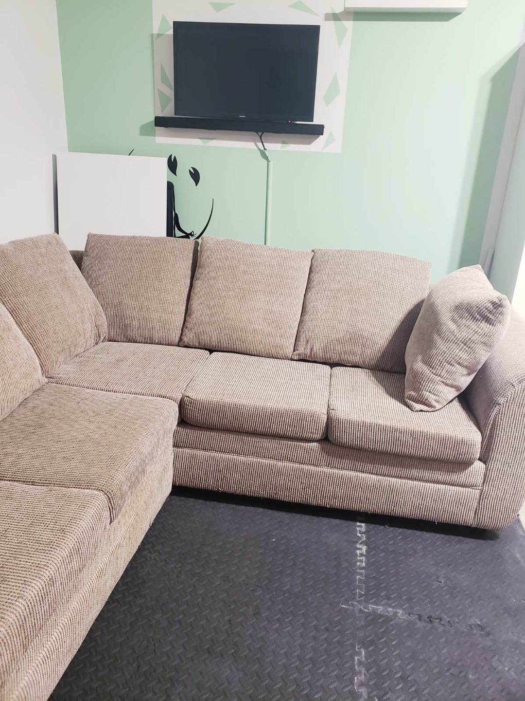 Beige Sectional Sofa with Pull-Out Bed ( Delivery Available ) - photo 3