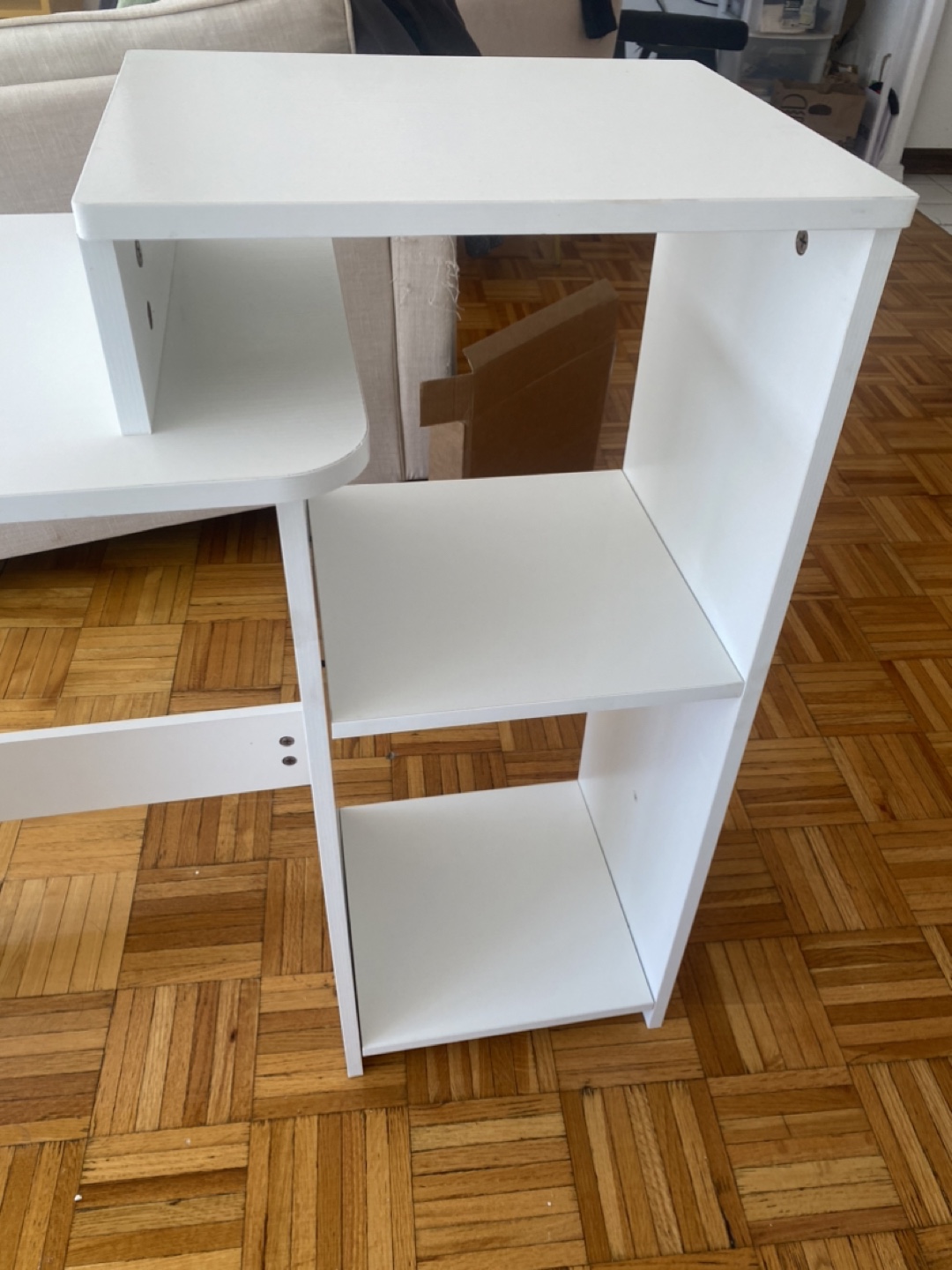 White desk - photo 3
