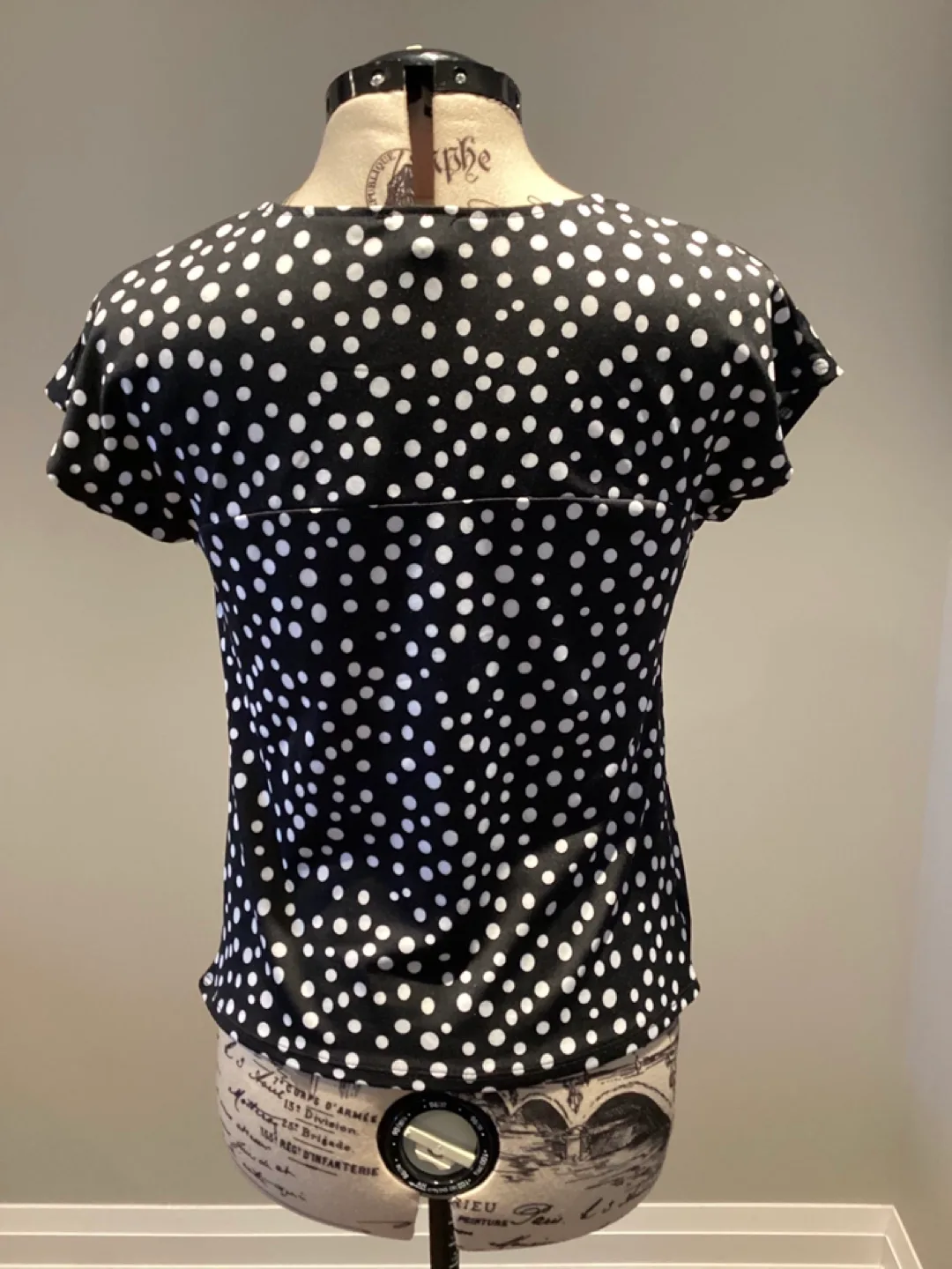 JACOB POLKA DOT WRAP TOP image indicator(3)