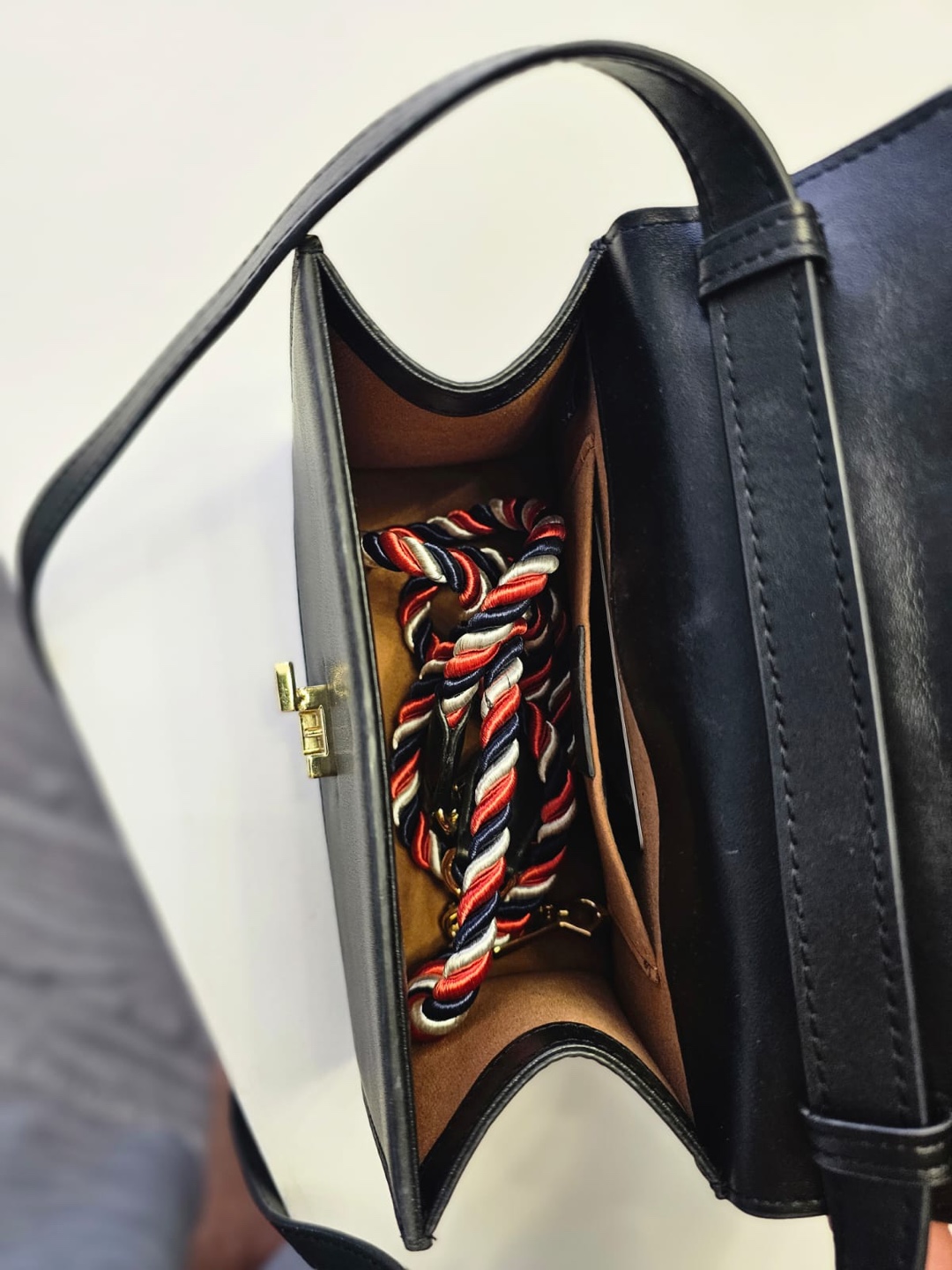 Gucci Black Leather Crossbody Bag - photo 4