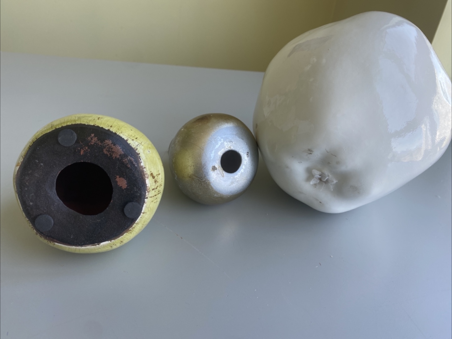 Set of 3 Decorative Fruit Sculptures - photo 3